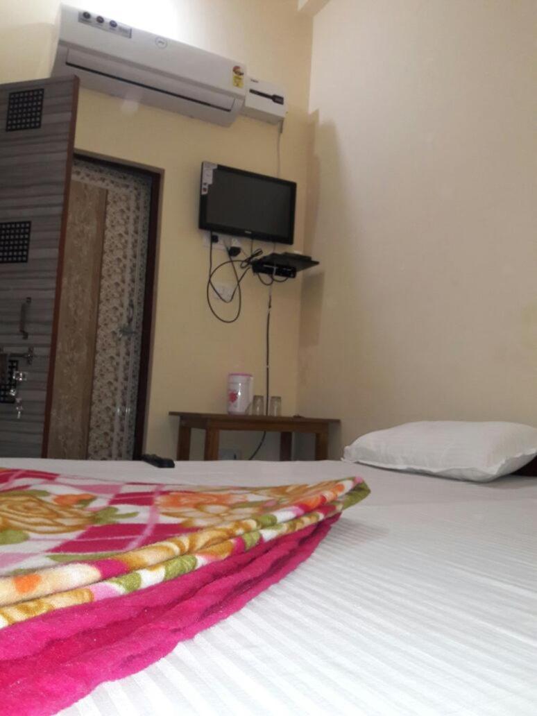Colonelganj Hotel Ganga Vilas מראה חיצוני תמונה